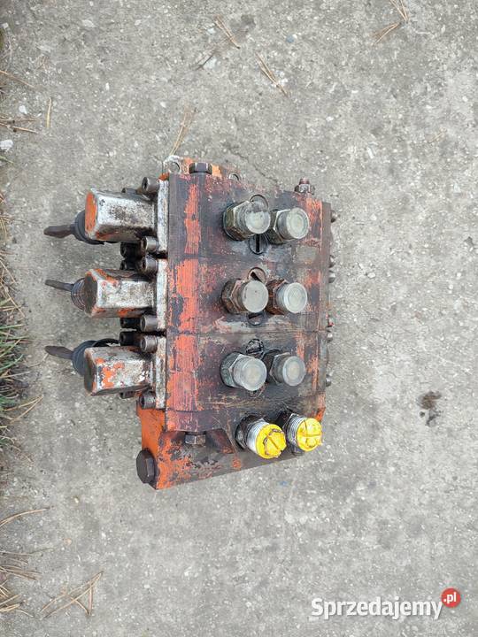 Rozdzielacz hydrauliczny unhz 750 czeski cyklop Sędziszów
