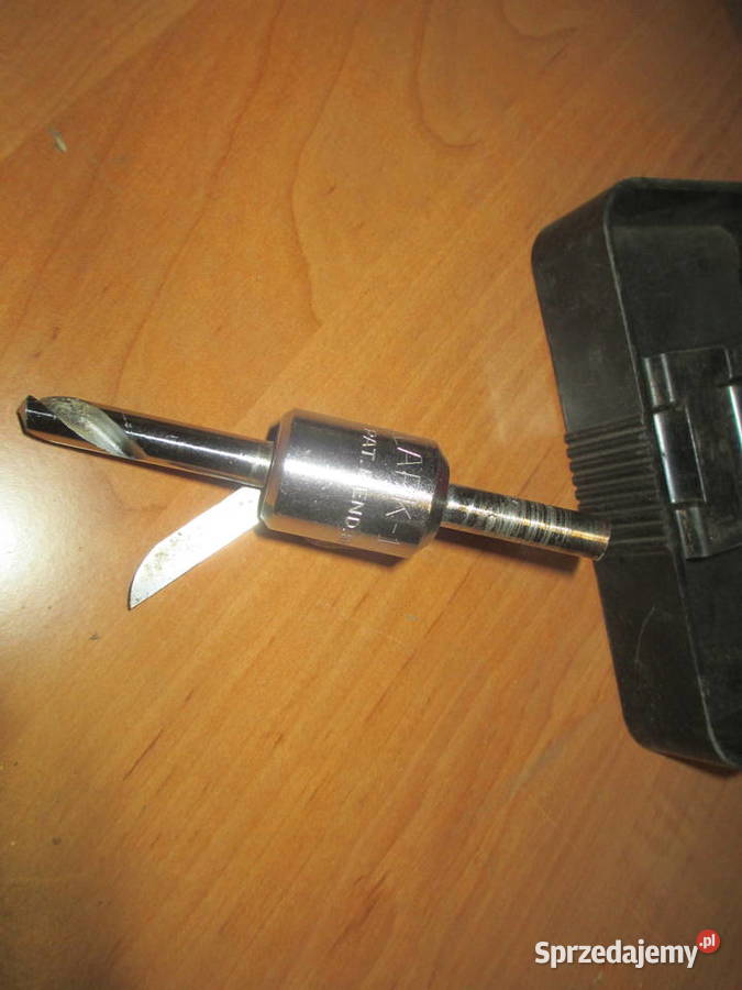 Regulowany wycinak otworów pcv sklejka drewno