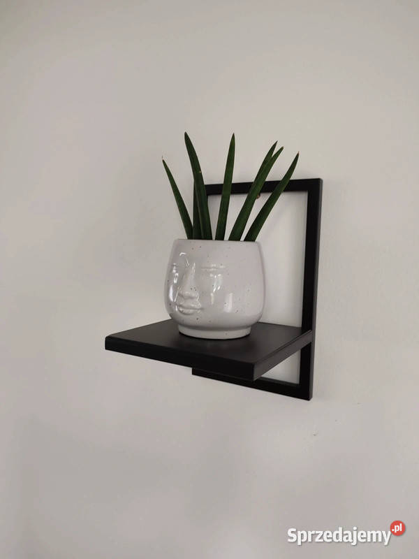 Kwietnik na ścianę czarny Trębaczew