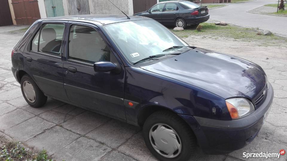 FORD Fiesta 1999 benzyna niezawodny Namysłów sprzedam