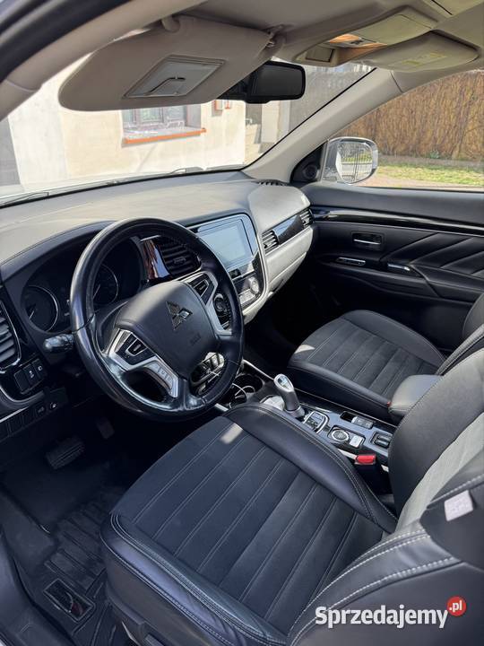 Mitsubishi Outlander PHEV 2019 bateria 85 66500km Skarżysko-Kamienna