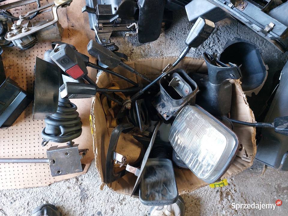 Części Fiata 126pRozrusznik Kolumna kier szyba Gdynia