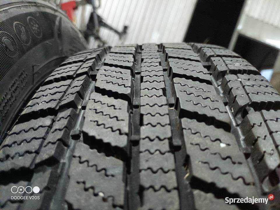 Koła z oponami zimowymi Peugeot Beeper Wiktorowo