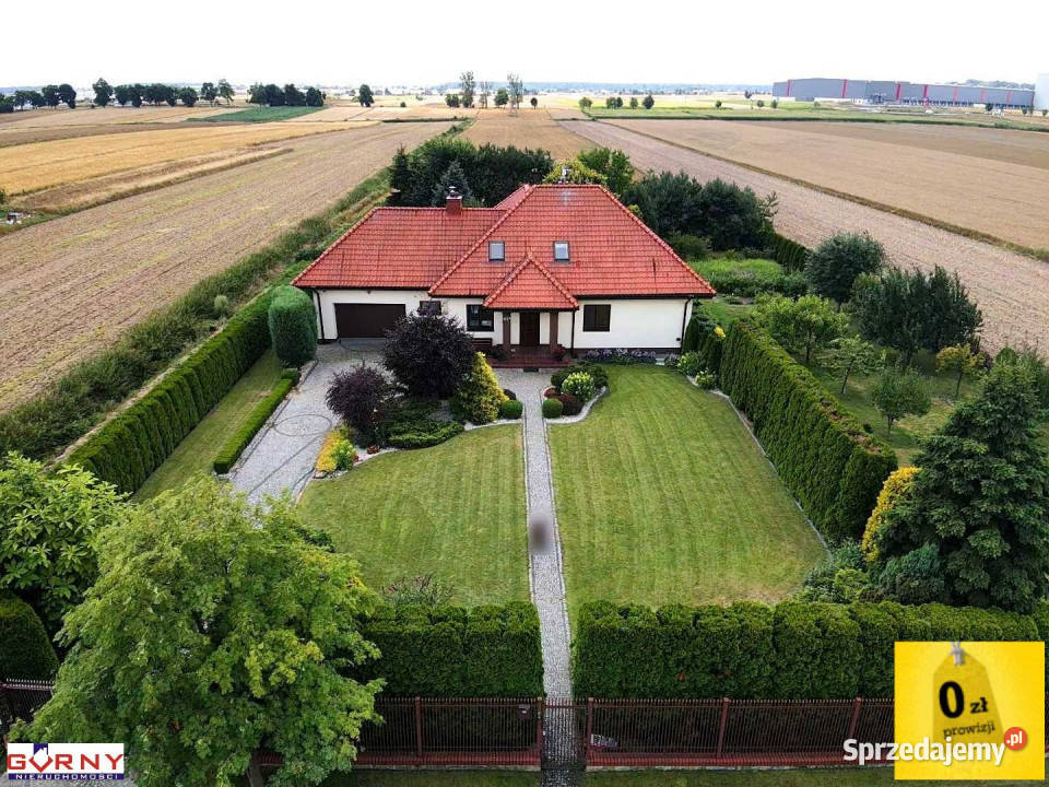 sprzedaży domu wolnostojącego Majków Duży 260m2 1 piętro Piotrków Trybunalski