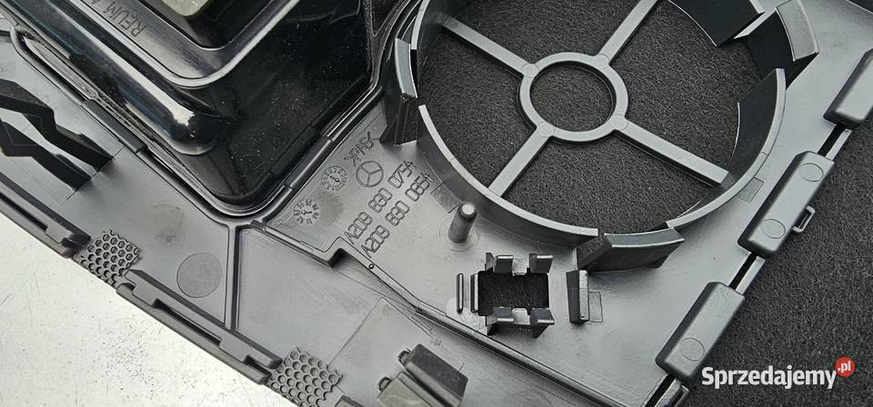 Srodkowa kratka nawiewu mercedes w209 2098300754 Zbąszyń sprzedam