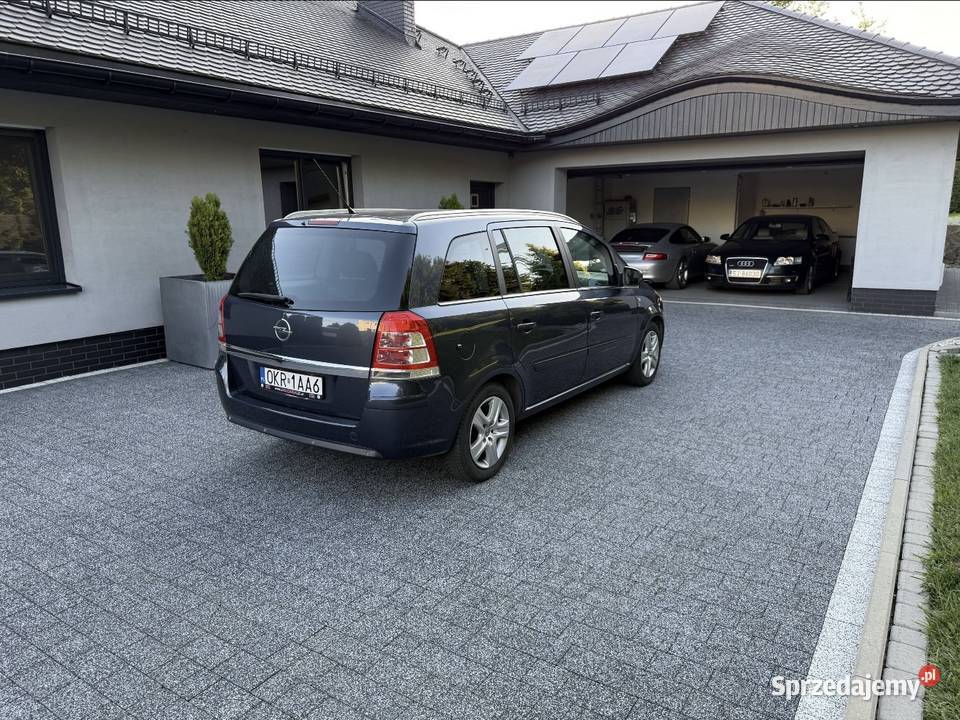 Opel Zafira 16 LPG Mały przebieg 7 osób