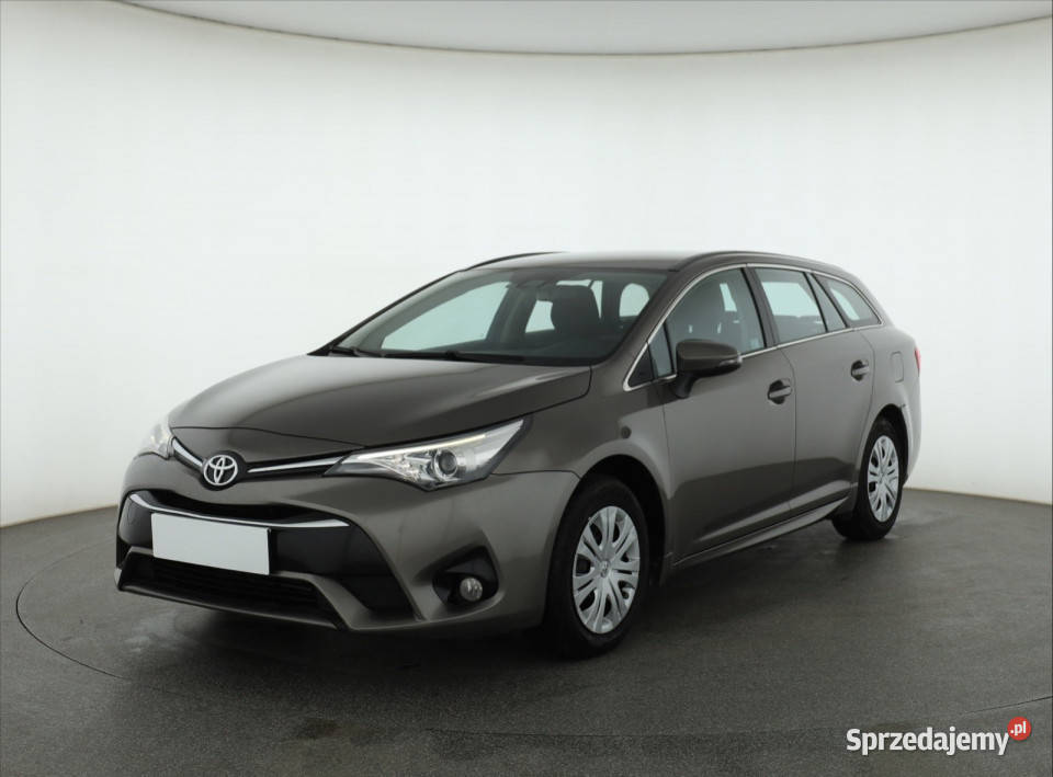 Toyota Avensis 16 D4D tempomat
