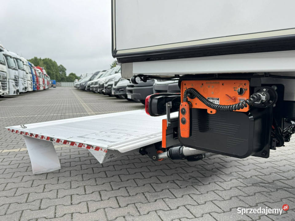Iveco Daily 35S16 V WINDA CHŁODNIA 2929 8Palet Iveco Widełki