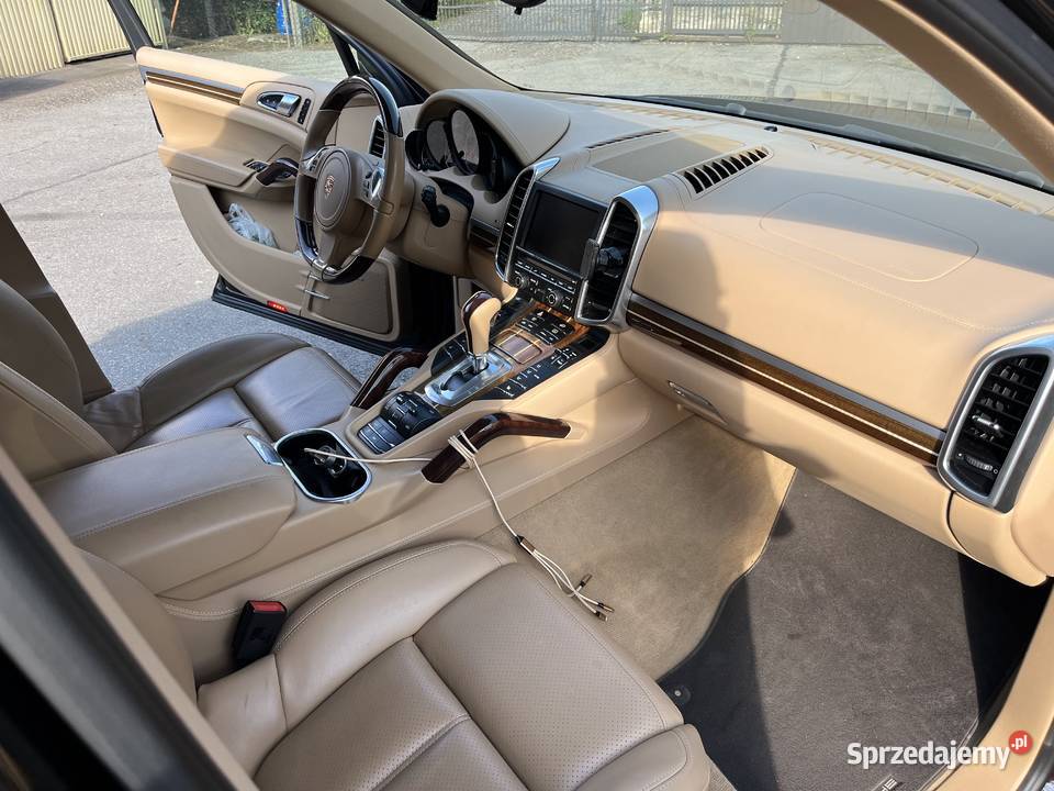 Porsche Cayenne stan nowy bezwypadkowy 2014r światła do jazdy dziennej Gotkowice