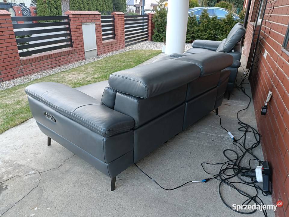 Sprzedam dwie sofy ze skóry Konin