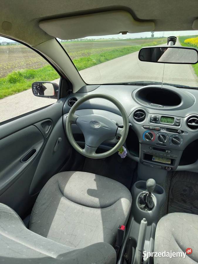 Toyota Yaris 10 benzyna wspomaganie Ulhówek