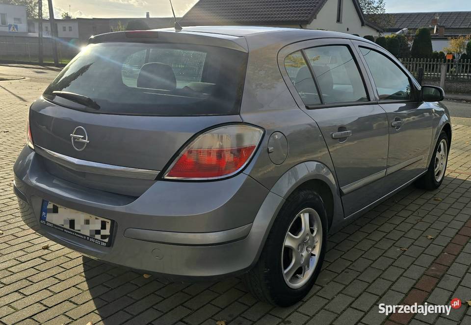 Sprzedam Opel Astra H 16 16v Benzyna benzyna Astra Pleszew