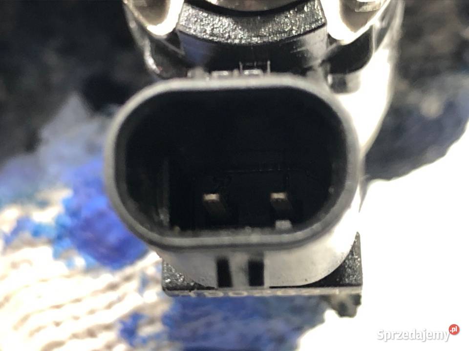 WTRYSKIWACZE KOMPLET AUDI Q3 II 04E906036AD 15 osobowe