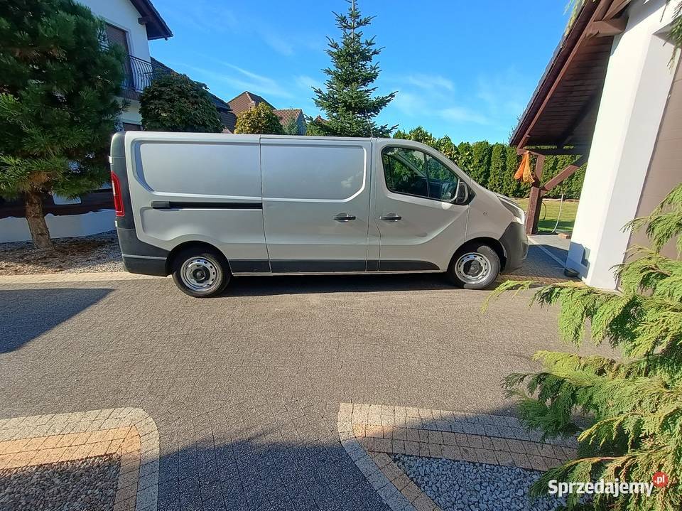 Vivaro long Rok produkcji 2016 Mogilno