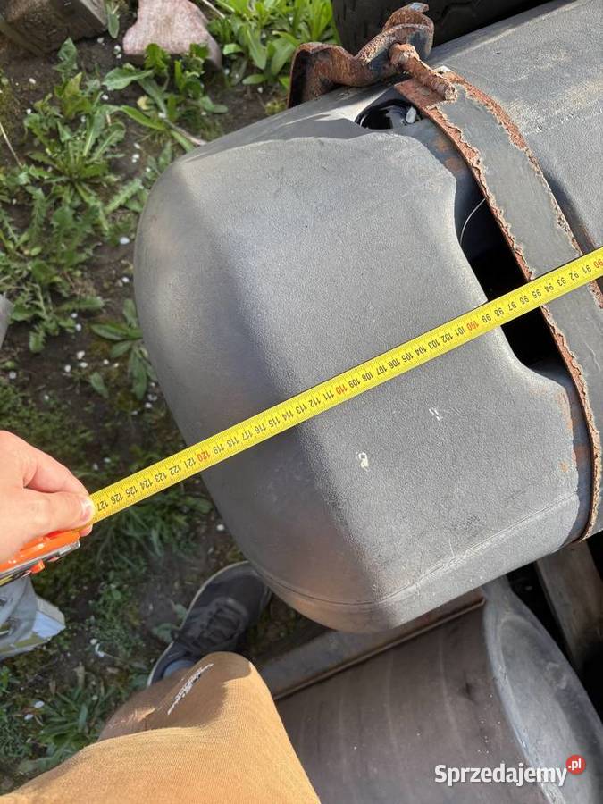 Dwa Plastikowe zbiorniki paliwa mercedes ciężarowe śląskie