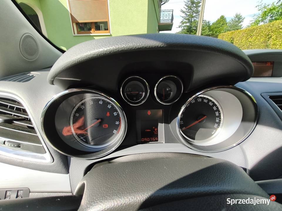 Opel mokka 16 benzyna 2014r 90 przebiegu 115KM śląskie Lubomia