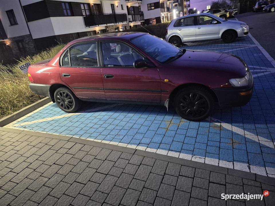 Toyota Corolla E10 13 16V 1993 Rok produkcji 1993 Lublin
