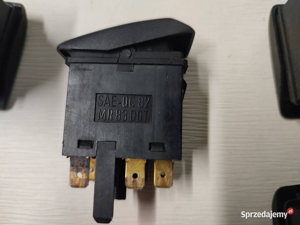 Przełącznik awaryjne dmuchawa VW Golf 2 Radzionków