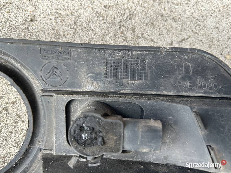 C5 Lift II Kombi KCWD Kratka Zderzaka Prawa Bolesławiec