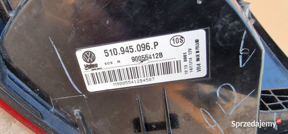 VW GOLF SPORTSVAN LAMPA PRAWA TYŁ TYLNA IDEALNA Bieleń
