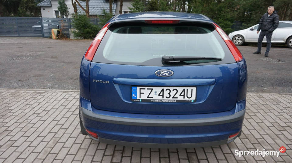Ford Focus zarejestrowany ubezpieczony Gwarancja niebieski Zielona Góra