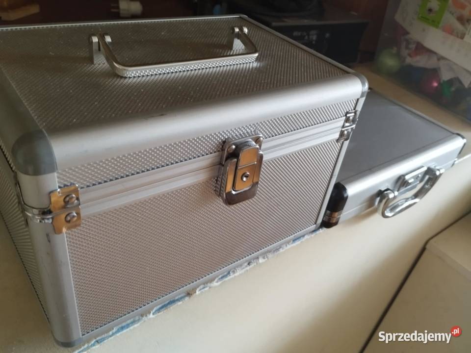 kuferek podróżny na biżuterię plus sprzedam
