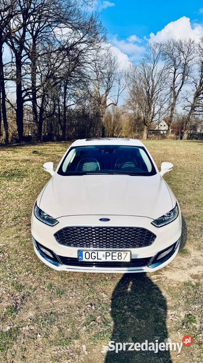 Ford mondeo vignale hybryda full Branice