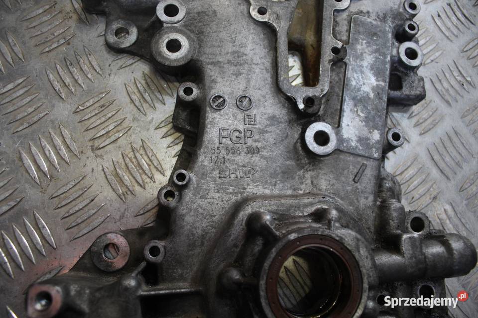 OBUDOWA OSŁONA ROZRZĄDU POMPA OPEL CORSA D 10