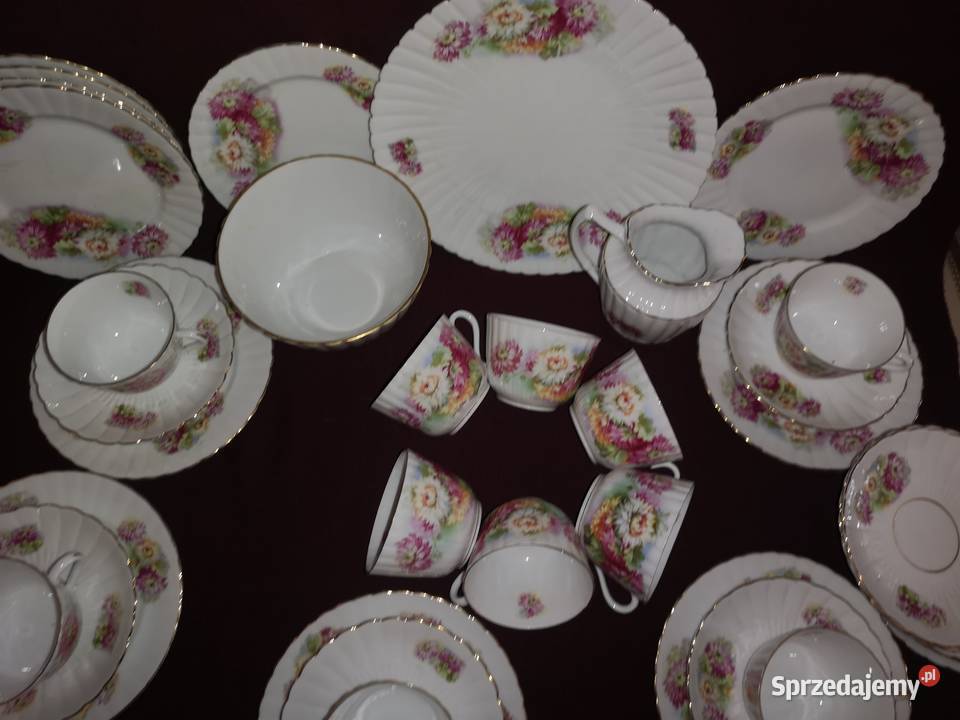 Filiżanka z talerzykiem deserowym z kwiatami syg Antyki, Sztuka, Kolekcje Gdańsk