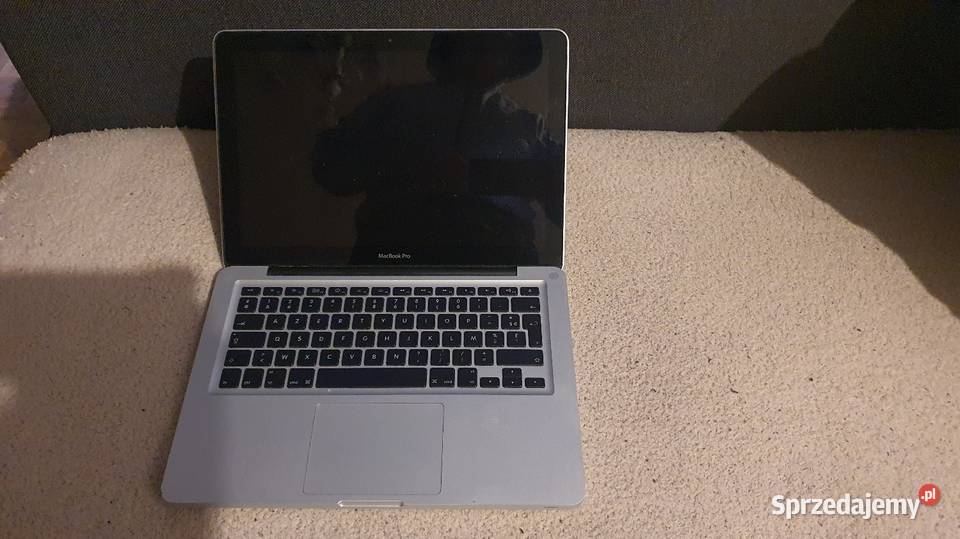 Macbook pro 4GB śląskie Sosnowiec sprzedam