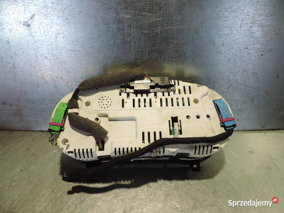 LICZNIK ZEGAR AUDI A3 8L 19 TDI 8L0920900E osobowe Liczniki i zegary