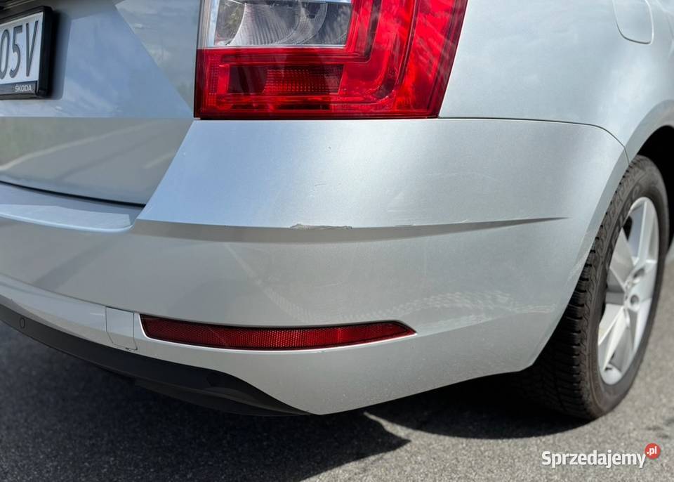 Skoda octavia 16Tdi 2018 salon elektryczna klapa 4/5