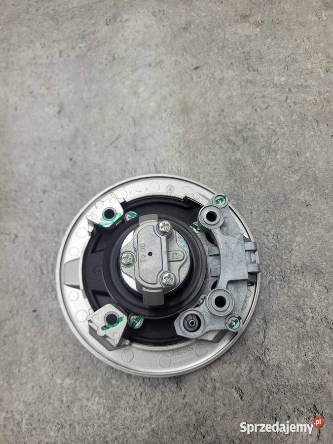 KAWASAKI Z900 Z 900 24 OEM WLEW PALIWA KOREK Nowy Tomyśl sprzedam