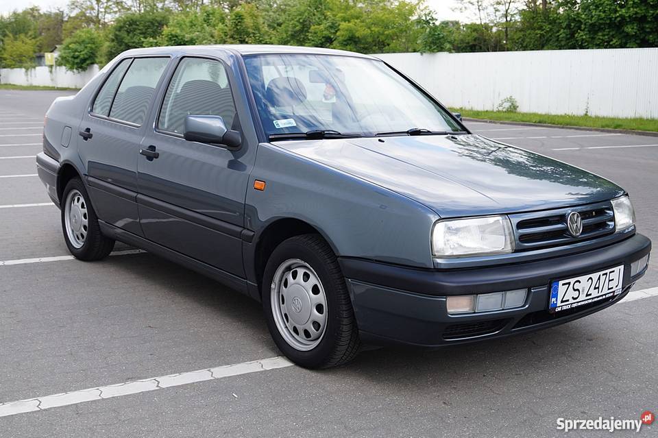 Vw Vento 18E Automat Klimatyzacja 40Tkm Idealny immobilizer Szczecin