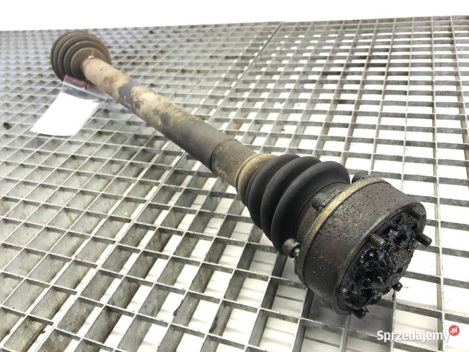 PÓŁOŚ PRAWY PRZÓD VW BORA I 20 115 9813 PRZEGUB