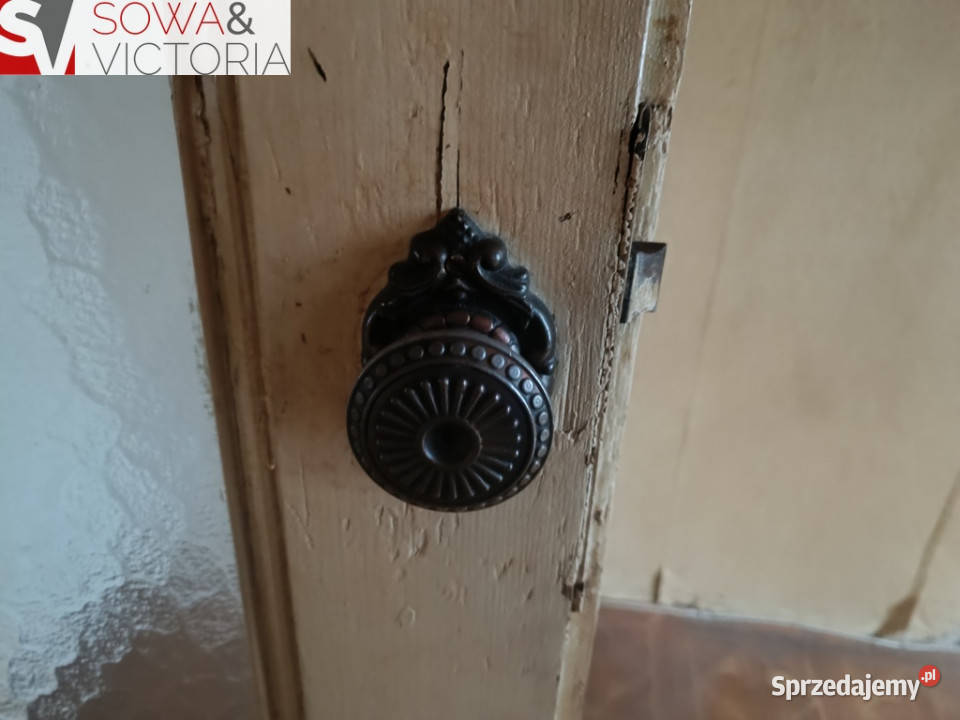 Mieszkanie z potencjałem w ładnej kamienicy Wałbrzych