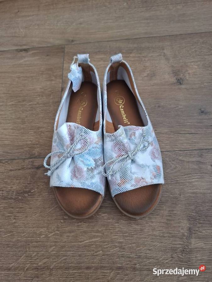 Buty skórzane Sandały i klapki