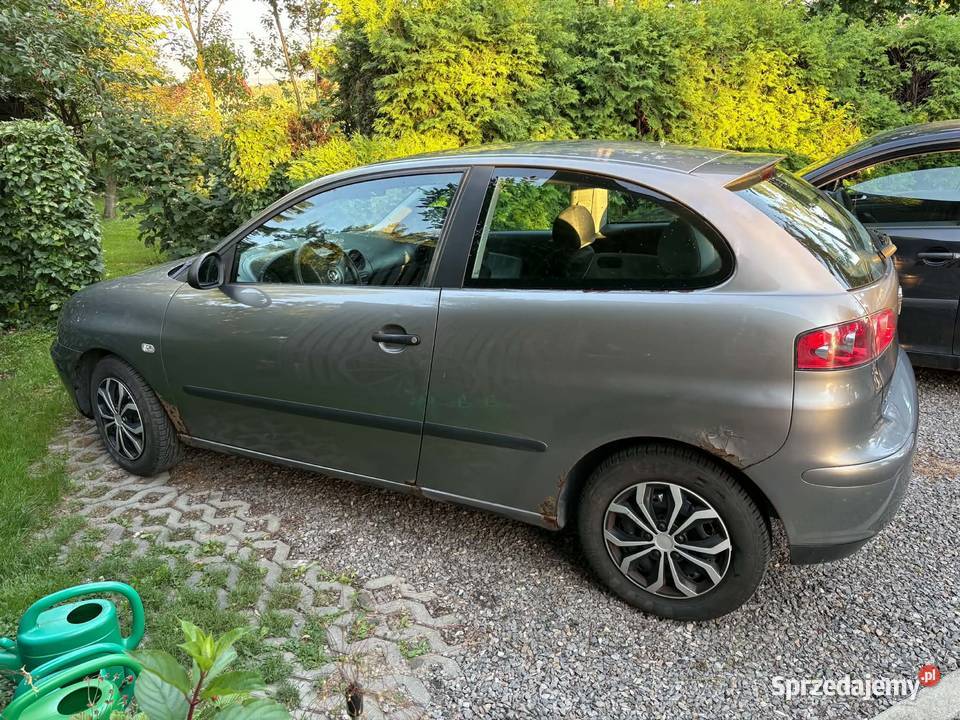 SEAT IBIZA III 6L 14 Benzyna 75 2002 KLIMA Rok produkcji 2002 Bestwinka