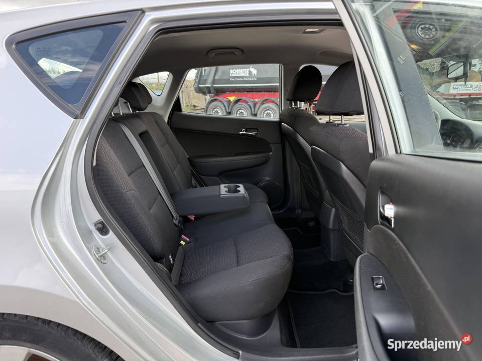 Hyundai i30 14 BENZYNA Zarejestrowany Długie Konin