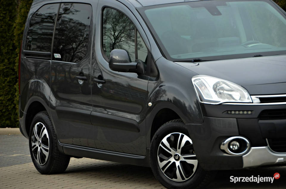 Citroen Berlingo Rok produkcji 2015 Ostrów Mazowiecka sprzedam