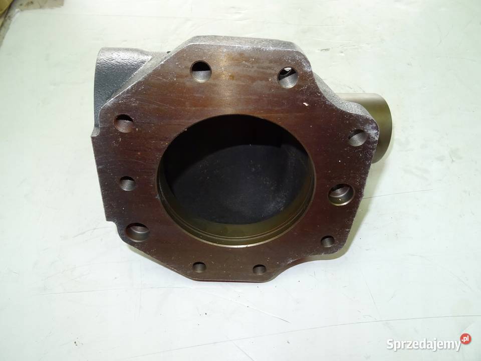 OBUDOWA ZWOLNICY ZWROTNICY KUBOTA 3375043313 Części do maszyn budowlanych Motoryzacja świętokrzyskie Wąchock