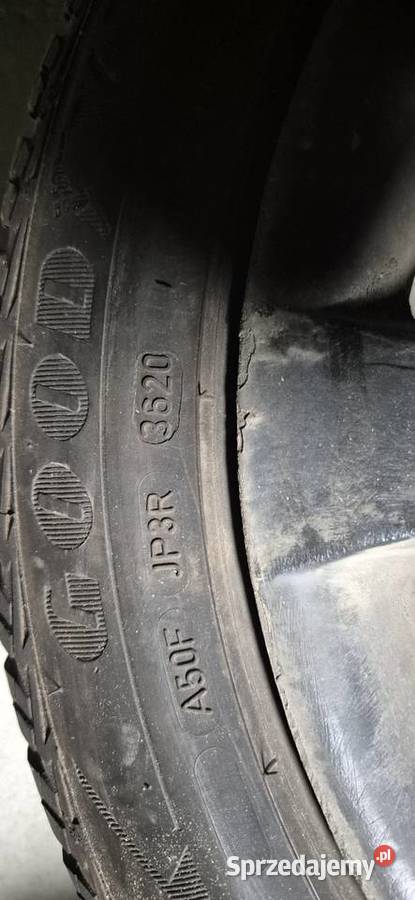 Felgi aluminiowe BMW 16 z oponami zimowymi Borowe
