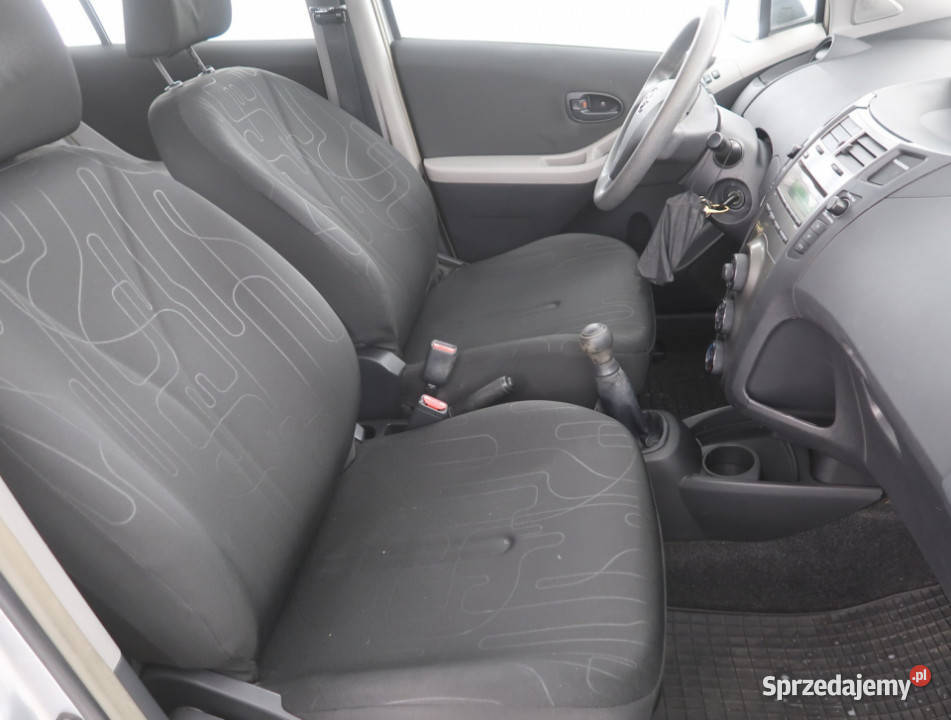 Toyota Yaris 10 VVTi elektryczne szyby Bielany Wrocławskie