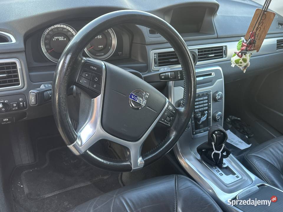 Volvo V70 D3 2012 r Rok produkcji 2012 Dęblin