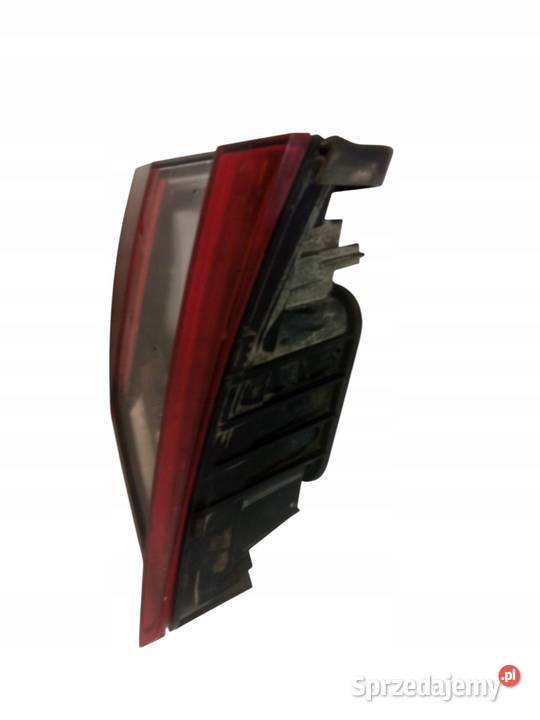 LAMPA TYŁ W KLAPĘ LEWA EUROPA KOMBI Skoda Superb osobowe Lampy tylne