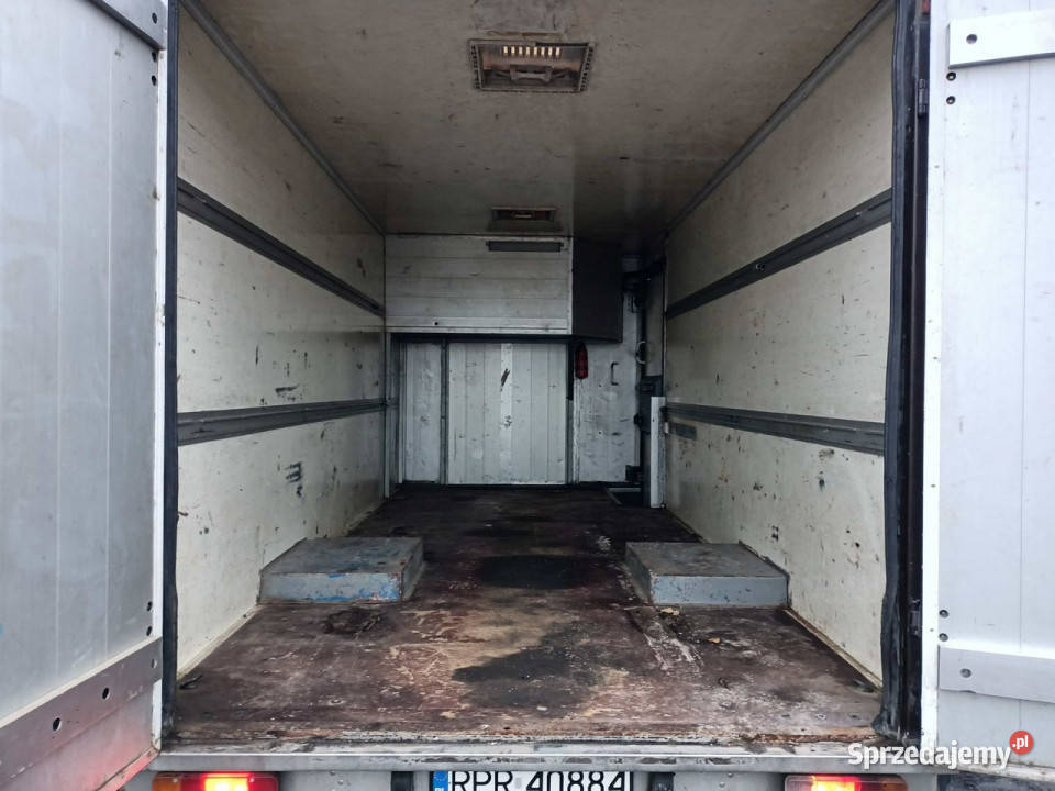 Iveco Daily 28JTD 125 04r Iveco Daily 28 JTD 125 Samochody ciężarowe Tarnów