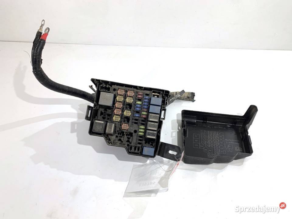 SKRZYNKA BEZPIECZNIKÓW FORD TRANSIT COURIER