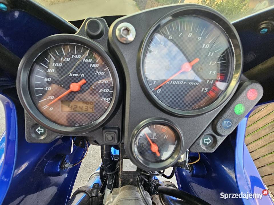 Honda Hornet sportowy