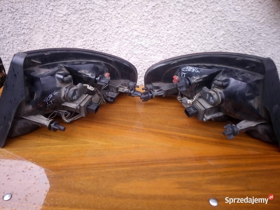 chrysler sebring 0107 lampy tył tylne tylnie Rawicz