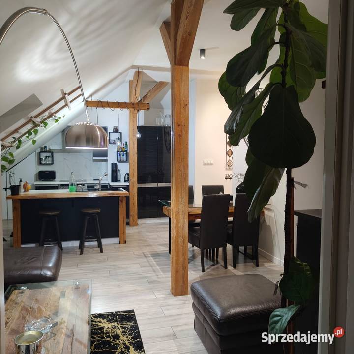 Centrum umeblowane 3 pokoje 77 m2 20 m2 do Giżycko